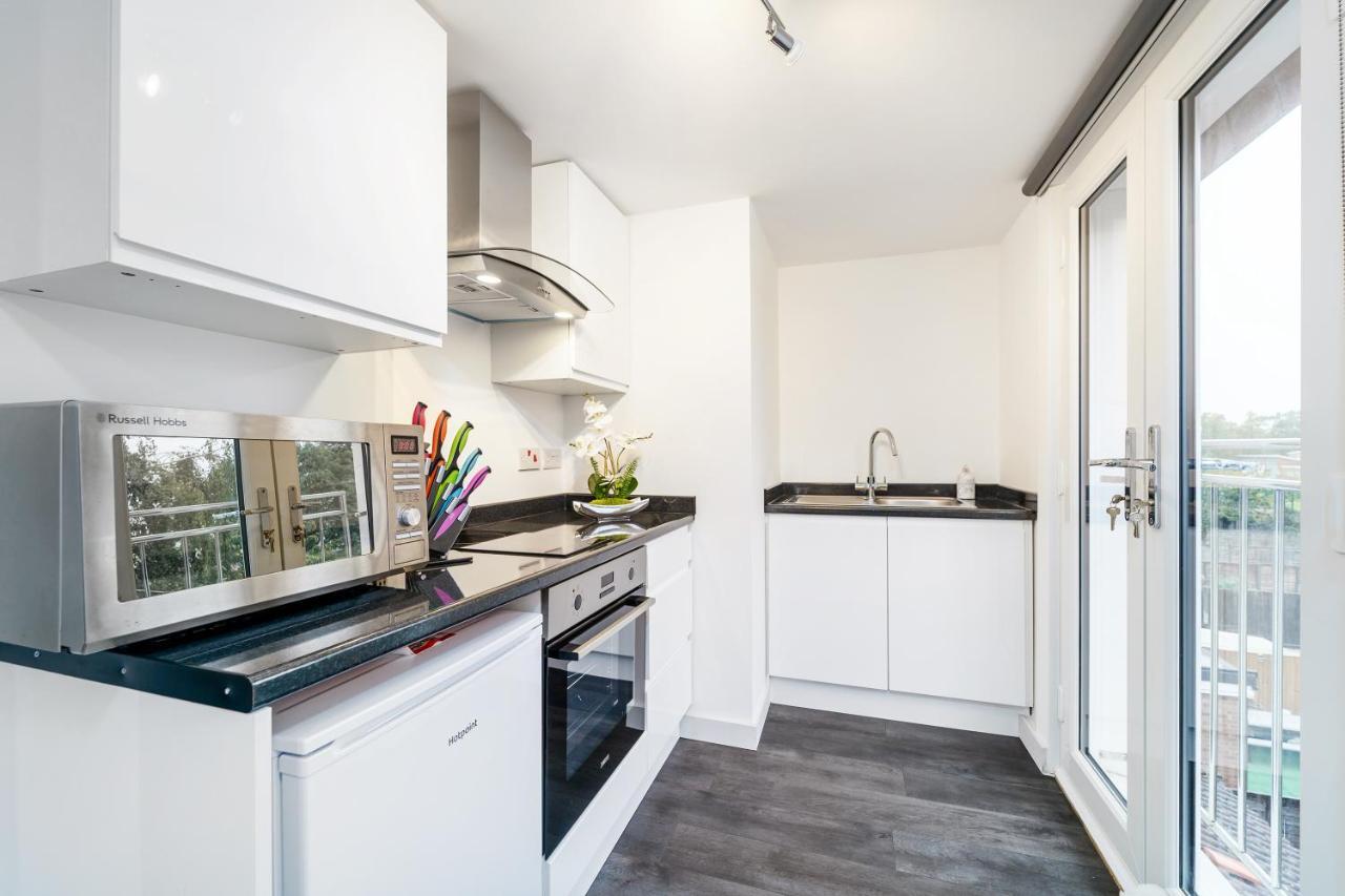 Twickenham Apartments By Charles Teddington Exterior photo